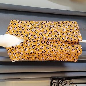 Cabi animal print sleeveless blouse sz Medium